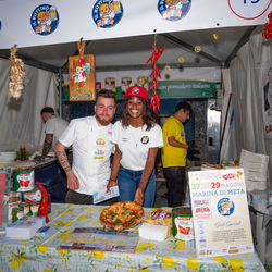foto festa pizza
