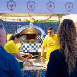 foto festa pizza